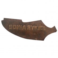 etiquetas de piel con relieve machi-hembrado